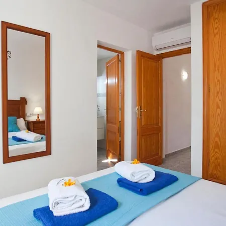 In Mit Privatem Pool Und In Der Naehe Holiday home Cala d'Or (Mallorca)
